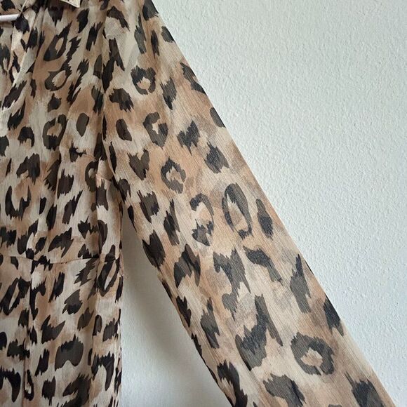 Leopard Lace Cover-Up – Chic and Feminine Layering Piece - Picture 6 of 9